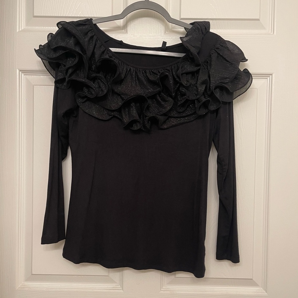 Raffles black top